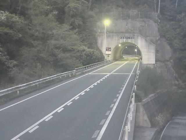 広島市佐伯区 湯来町葛原_大古谷トンネル(上り)