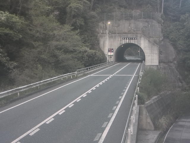 広島市佐伯区 湯来町葛原_大古谷トンネル(上り)
