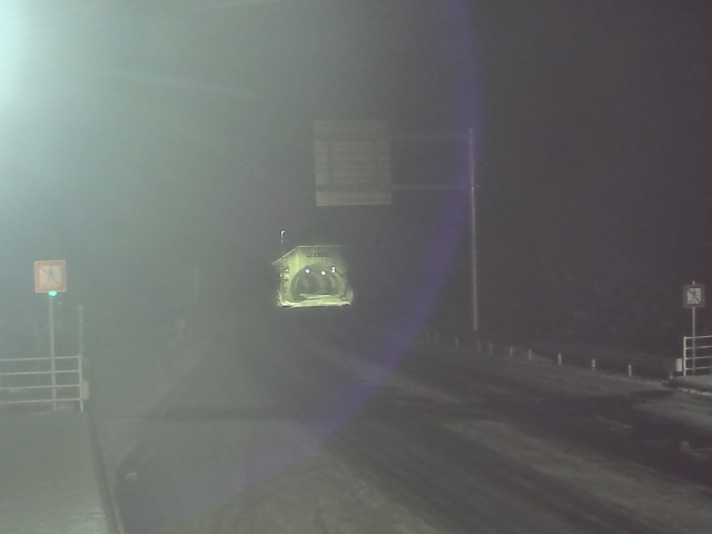 広島市佐伯区 湯来町伏谷_川角トンネル(下り)