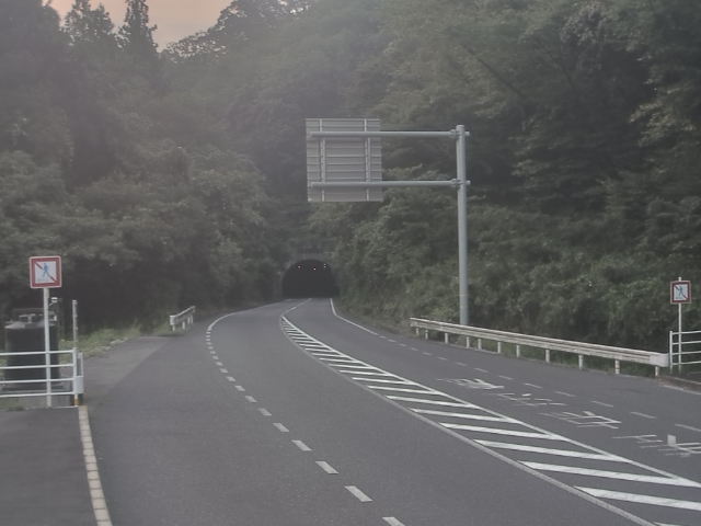 広島市佐伯区 湯来町伏谷_川角トンネル(下り)