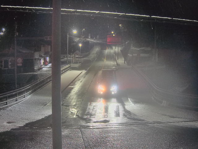 広島市佐伯区 湯来町和田_湯来出張所前