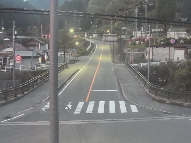 広島市佐伯区 湯来町和田_湯来出張所前