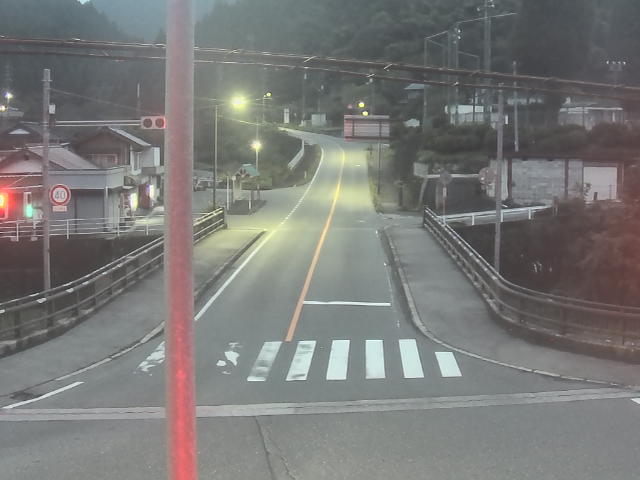広島市佐伯区 湯来町和田_湯来出張所前