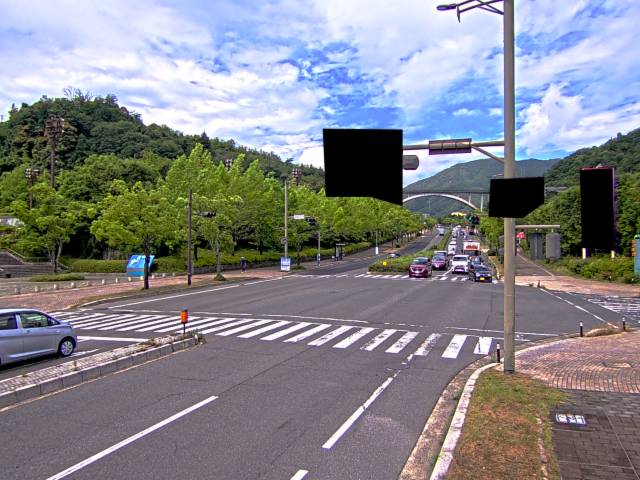 広島市安佐南区 大塚西六丁目(広域公園テニスコート前)