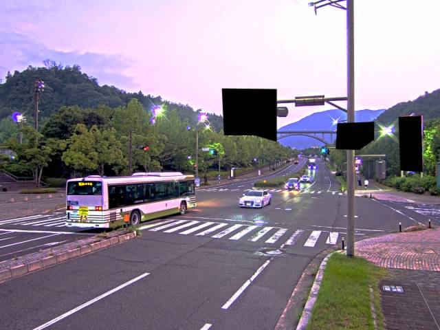 広島市安佐南区 大塚西六丁目(広域公園テニスコート前)