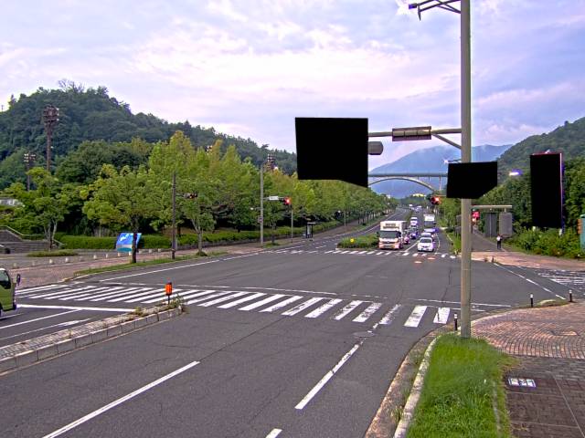 広島市安佐南区 大塚西六丁目(広域公園テニスコート前)