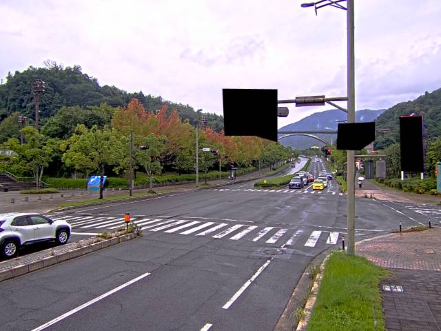 広島市安佐南区 大塚西六丁目(広域公園テニスコート前)