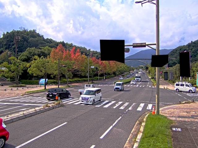 広島市安佐南区 大塚西六丁目(広域公園テニスコート前)