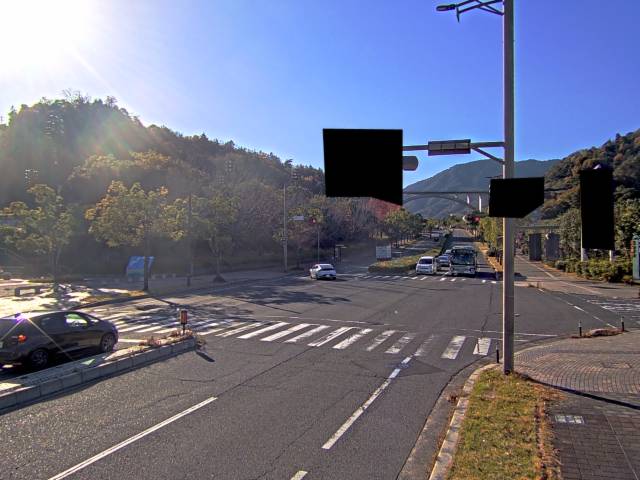 広島市安佐南区 大塚西六丁目(広域公園テニスコート前)