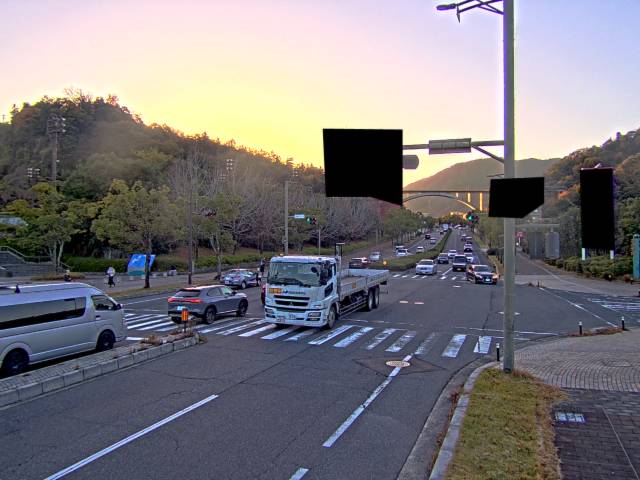 広島市安佐南区 大塚西六丁目(広域公園テニスコート前)