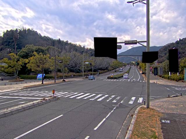 広島市安佐南区 大塚西六丁目(広域公園テニスコート前)