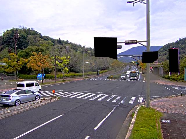 広島市安佐南区 大塚西六丁目(広域公園テニスコート前)