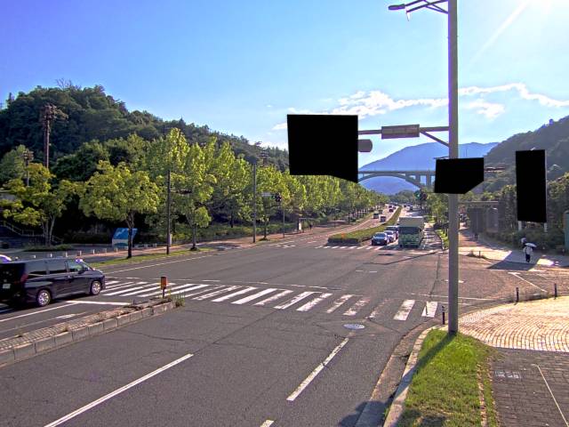 広島市安佐南区 大塚西六丁目(広域公園テニスコート前)