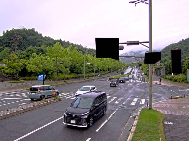 広島市安佐南区 大塚西六丁目(広域公園テニスコート前)