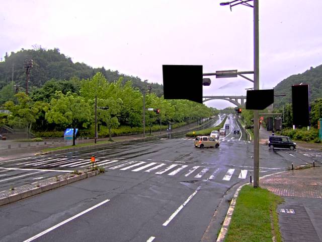 広島市安佐南区 大塚西六丁目(広域公園テニスコート前)