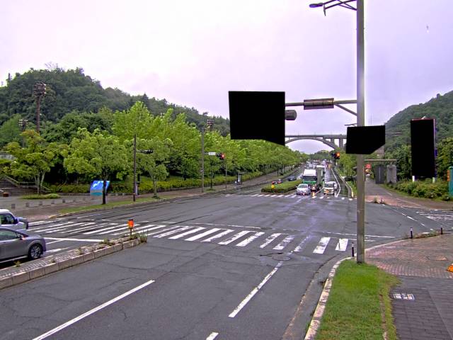 広島市安佐南区 大塚西六丁目(広域公園テニスコート前)