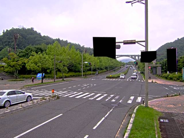 広島市安佐南区 大塚西六丁目(広域公園テニスコート前)